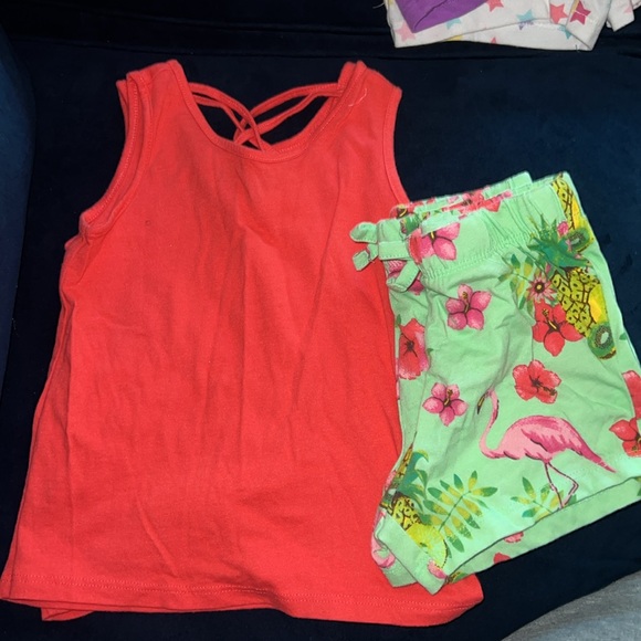 Shirt with matching shorts-2 pair - Picture 3 of 4